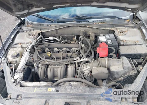 2010 Mercury Milan z USA, uszkodzony, nr VIN 3MEHM0HAXAR630614